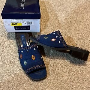 Karen Scott women’s denim sandal w/ beaded & jeweled details - size 10